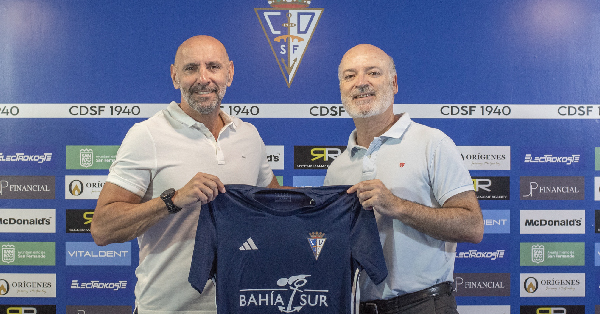 El Centro Comercial Bahía Sur, nuevo patrocinador del CD San Fernando 1940
